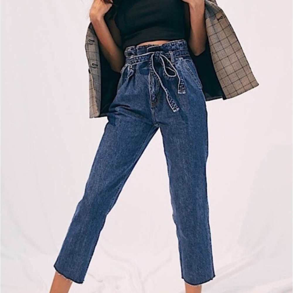 Abercrombie & Fitch Ultra High Rise Paper Bag Raw Hem Mom Jeans